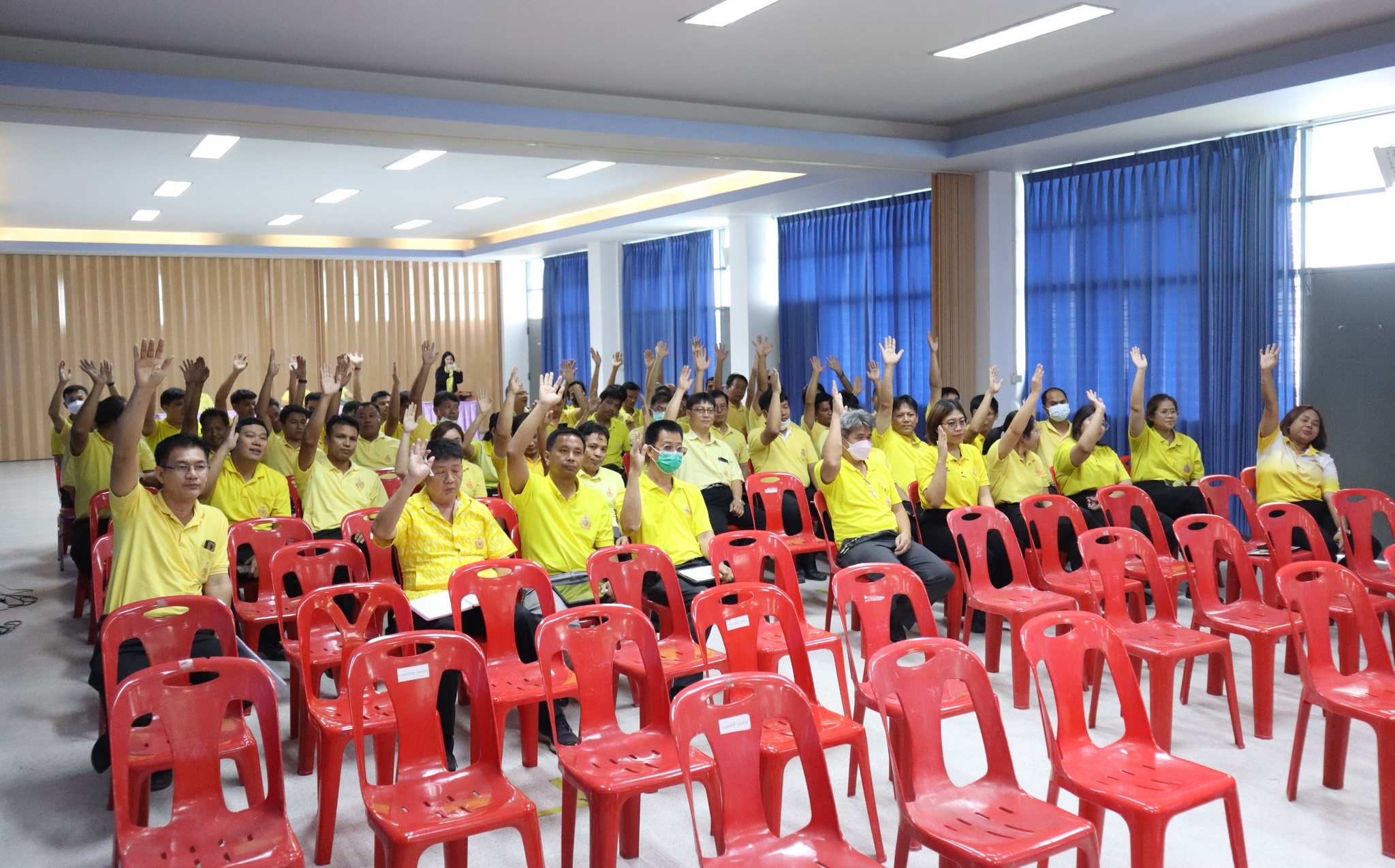 เข้าร่วมประชุมหารือ